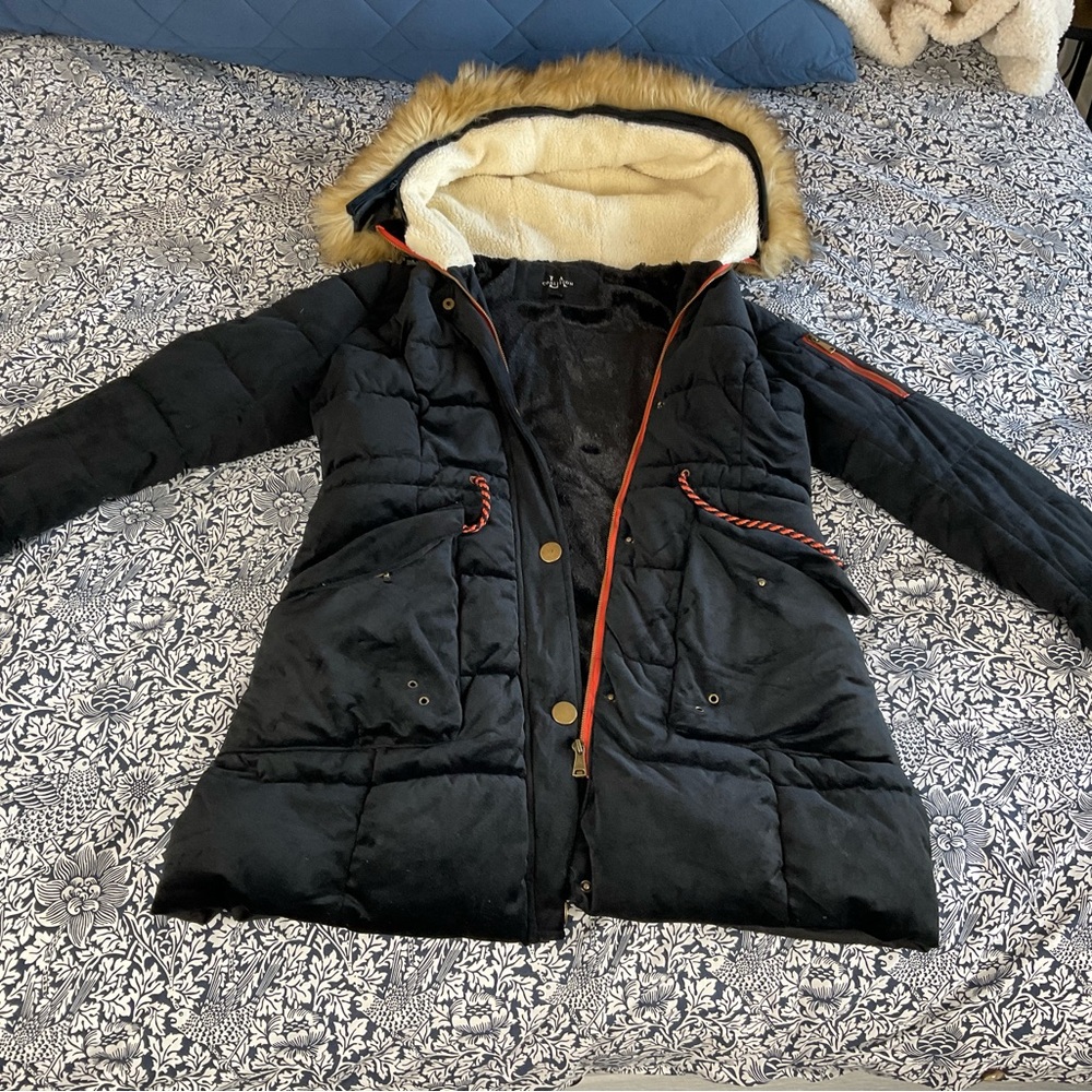 Women's Black Fur-Trimmed Ski Jacket